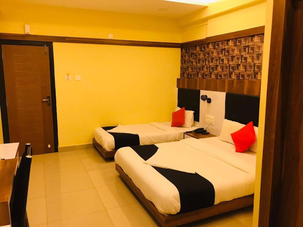 Hotel Keerthana Puttur Puttur  Εξωτερικό φωτογραφία