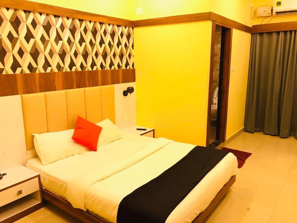 Hotel Keerthana Puttur Puttur  Εξωτερικό φωτογραφία